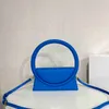 Designer väskor axelväska kvinnors handväskor jaq underarm mode enkel läder runda handväska godis färg crossbody väskor pures 220820