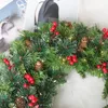 Dekorativa blommor simulering Xmas Pine Cone Wreaths utsökta gröna växtkransar konsthantverk festliga kransprydnader heminredning