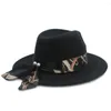 Berets Wool Fedora Hat للنساء للرجال الشتاء الخريف عريض Brim Lady Jazz Feminino Sombrero مع Cloche Ribbon Size 56-58 سم