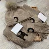 Kvinnor Beanies Set Luxury Letter Wool Scarves Winter utomhus varma stickade handskar