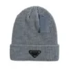 Homens de grife de grife de grife de grife de gorro de luxo chapéu de malha de malha de esqui snapback montado unissex inverno cashmere casual ao ar livre 10 cor pm-11