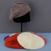 Beanie/Skull Caps Y Soft Women Rabbits hårb genoms franska konstnärsstil varm vinterhatt hatt retro stift basker fast färg elegant j2210101826352
