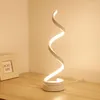 Lampes de table Design créatif spirale moderne éclairage acrylique pour mariage décoratif LED bureau lumière livre de luxe 24W