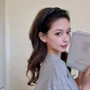 Mulher coreana elegante e elegante banda de cabelo PU banda de cabelo bana-de-dentes anti-esquique feminina acessórios para cabelos Acessórios para meninas