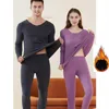 Vêtements de nuit pour hommes Femmes Sous-vêtements thermiques Ensembles sans couture Tops et pantalons longs Johns Pyjama d'hiver Ensemble de chaleur à manches longues Intimates chauds Noir T221017