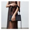 Вечерние сумки женские дизайнерские сумочки 2022 Новые летние винтажные плетеное плечевое плечо сумки на плечах черная простая леди маленькая квадратная сумка Болзы L221014