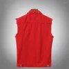 Gilet da uomo Idopy Fashion Rosso Rivetto da uomo Gilet di jeans Punk Party Borchiato Giacca di jeans slim fit Gilet senza maniche maschile per uomo Taglie forti