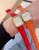 Relojes rectangulares de color dorado vintage Mujeres Geométricas Reloj de pulsera Geométrica Dama de cuero Orange Reloj Femenino Fina 22 mm