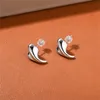 Ins Neue Minimalistische Stud Dreidimensionale Metall Herz Ohrringe Kalten Französisch Stil Einfache Frauen Street Fashion Schmuck Zubehör