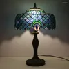 Bordslampor Tiffany Retro Stained Glass Peacock Feather Desk Lamp vardagsrum sovrum matbar café ögonskydd led e27