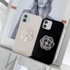 Luxurys Designer Telefonfodral f￶r iPhone13 12 11Pro Max SE2020 7 8 7P 8P FAHSION M￤rke L￤der Camellia Pearl iPhone Cover Phonecase