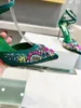 Sandálias de grife feminina pontiaguda moda de cristal colorido de cristal decorativo cetim de couro alto sapatos de salto alto 9cm de luxo de luxo na pista
