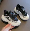 Sneakers Spring herfst Kinderschoenen voor jongensmeisjes Kinderen Casual Sneakers Non Slip Baby Mesh Ademende zacht lopende sportschoenen 221017