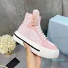 2022 Frühling Herbst Casual High Top Schuhe Frauen Reisen Schnür-Sneaker Designer Leder Mode Lauftrainer Frau Schuhplattform Dame Gym Sneakers Größe 35-40-41