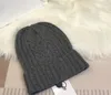 Cappello da berretto in lana in maglia a costola/tappo da cranio patch uomini donne cappelli da sci sportivi cappelli da bobble caldi inverno cappelli da cranio