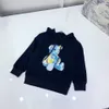 pullovers baby hoodies babykläder flickor pojkar kläder huva tröjor med brev färgglad björn casual jumper vår höst och vinter lång ärm varm bekväm