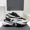 2023 Lüks Deri Unicorn Sneakers Tasarımcı Tekboynuzlar Rahat Ayakkabılar Erkekler Kadınlar Moda Açık Spor Ayakkabı Uzay Metaverse Eğitmenler Runner Sneaker Boyut 35-46