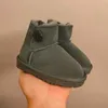 Kid Baby Australië Sneeuwlaarzen Designer Laarzen Super Lage Mini Suede Shearling Enkellaars Jongen Meisje Knop Kastanje Australische Klassieke Pluis