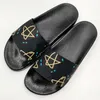 с коробками скольжения пены -бегуны Slippers Sandals кроссовки обувь граффити для кости белая смола пустынная песчаная резина летние квартиры.