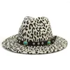 BERETS Fashion Women Men Leopard Print Show Party Wide Brim Fedora Hat Winet and Autumn Wool Felt Vintage Panama Jazz Top Cap