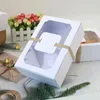 Cadeau cadeau 60pcs / lot blanc noir papier kraft boîte de faveur PVC fenêtre transparente biscuits friandises boîtes de bonbons de mariage