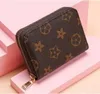 Portable KEY P0UCH wallet classic Mans women Wallets passport holder Coin Purse With dust bag and box Small square single zipper Holders