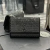 7a kvalitet diamanter kated crossbody v￤ska silver h￥rdvara kvinnor kedja klaff axel v￤ska svart handv￤ska handv￤ska mode bokst￤ver hand koppling pl￥nb￶cker