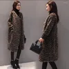 Mulheres de pele feminina Casaco 2022 Design de moda de inverno imitação de altura estrela de leopardo de grãos de grãos de grã