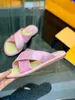 2022Denim Sandalen Hausschuhe Rosa Farbe Überlappende Slipper Leder Elektrisch Gestickte Bunte Dicke Sohlen Persönlichkeit Trend Ve