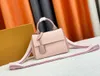 Tz Ladies Cluny BB Mini Handväska 4 Färger Crossbody Bag med avtagbar tvåtonbrett Shoul Der -band Kvinnor Designer axelväskor med harts M58925 M58928 M58931