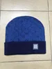 20SS nuevo dise￱ador cl￡sico de oto￱o invernal de estilo caliente sombreros de gorro de beanie hombres y mujeres forma universal de tejido de punto oto￱o lana al aire libre calaveras calientes