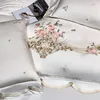 مجموعات الفراش ألوان صلبة 600TC التطريز المصري الزهري الأزهار هدايا الزفاف غطاء السرير أغطية أغطية الكتان 4pcs/l