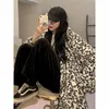 Abrigo grueso con estampado de leopardo Harajuku de piel para mujer, chaqueta de estudiante holgada de felpa esponjosa para otoño e invierno para hombre y mujer, estética de Hip-hop 2022