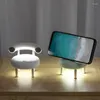 Lâmpadas de mesa Lâmpada de mesa LED Cadeira peculiar Chave pequena USB Carregamento aluno Leitura Night Light