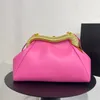 Yeni Klip Çanta Crossbody Çanta Kadın Çanta Akşam Debriyaj Çanta Dana Hakiki Deri Serpantin Çerçeve Donanım Moda Metal Pürüzsüz Yüzey Çıkarılabilir Kayış