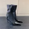 Kadın Kemerler Yüksek Topuklu Elbise Botları 23SS Sonbahar Düğün Partisi Topuklu Kızlar Boot Sivri Ayak Parçacağı Pist Pist Yürüyüş Savaş Potları Kısa Spor Ayakkabıları Zapatos