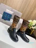 Boots Top Brand Letter Design Women Onkle Flat High Boot Boots عالية الكعب