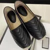 2022 Top Dress Shoes Women's Trainers Leather Designers Luxury Casual avslappnade klassiska sulor Bekväm superfiskare modeuppsättning med platt storlek 35-42