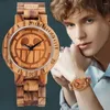 Polshorloges gegraveerd anime patroon display houten horloge cartoon schedel dial clock man man full verstelbare band heren pols kwarts horloges