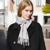 Anpassade vinterdamer Pure 100 Cashmere Scarves Shawls Designer Luxury Long Tassel Pashmina Wool Stoles Scarf For Women Men1698551