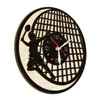 Zegary ścienne Badminton Player Laser Cut Silhouette Drewno zegar do sypialni Shuttlecock Decor Home Decor Podwójna warstwa drewniana rakieta