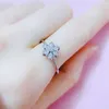 Cluster Rings Sparkling Y2k Flower Finger For Women Rose Gold Color Zircon Romantic Girls Ring Fashion Jewelry Trend Birthday Gift R080