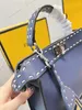 2022 Women's Fashion F Metal lock Stitches Genuine Leather Hand Bag Shoulder Bags 23cm Multicolor