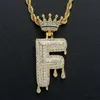 26 Engelska inledande kronhängen halsband bling smycken zirkon 18k guld bokstav diamanthängen hip hop halsband för kvinnor män st3889325