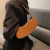 Bolsos de noche, bolsos de mano de alta calidad para mujer, moda 2022, cadena gruesa, hombro para mujer, bandolera de estilo occidental que combina con todo