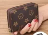 Portable KEY P0UCH wallet classic Mans women Wallets passport holder Coin Purse With dust bag and box Small square single zipper Holders