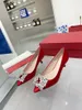 Light -Mouth Flower Rhinestone Shoes High -toled Sapatos femininos 2022 Novos fus￭veis chineses
