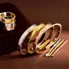 Braccialetto di lusso del progettista di marca Braccialetto di fascino per le donne Accessori punk di moda Coppia di braccialetti accoppiati Bracciali con polsini in acciaio inossidabile Amicizia Prom Jewellery