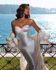 Elegantes weißes 2-teiliges Meerjungfrau-Abendkleid, herzförmiges Ballkleid, schlichtes, klassisches, bodenlanges, formelles Partykleid
