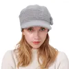 VISORS DAMY KNITED HATS GLACH CAPS WŁAŚCIJ CHŁADNIEJ KOŃCOWA KOPIE KOBIETA KOBIETA Zimowa czapka Beret Bear